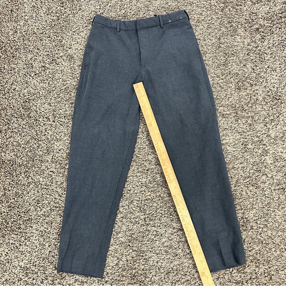 Uniqlo Men's Classic Gray Ankle Pants Inner Drawstring